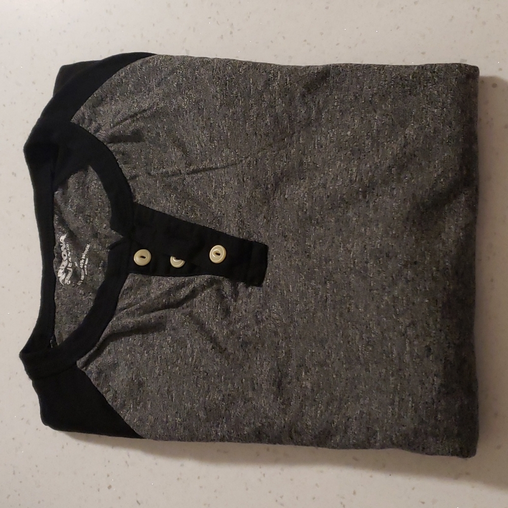 Men's Henley shirt Arizona brand 2 tone medium long sleeve